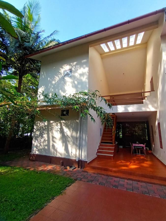 Ivory Coaste Hotel Kannur Exterior photo