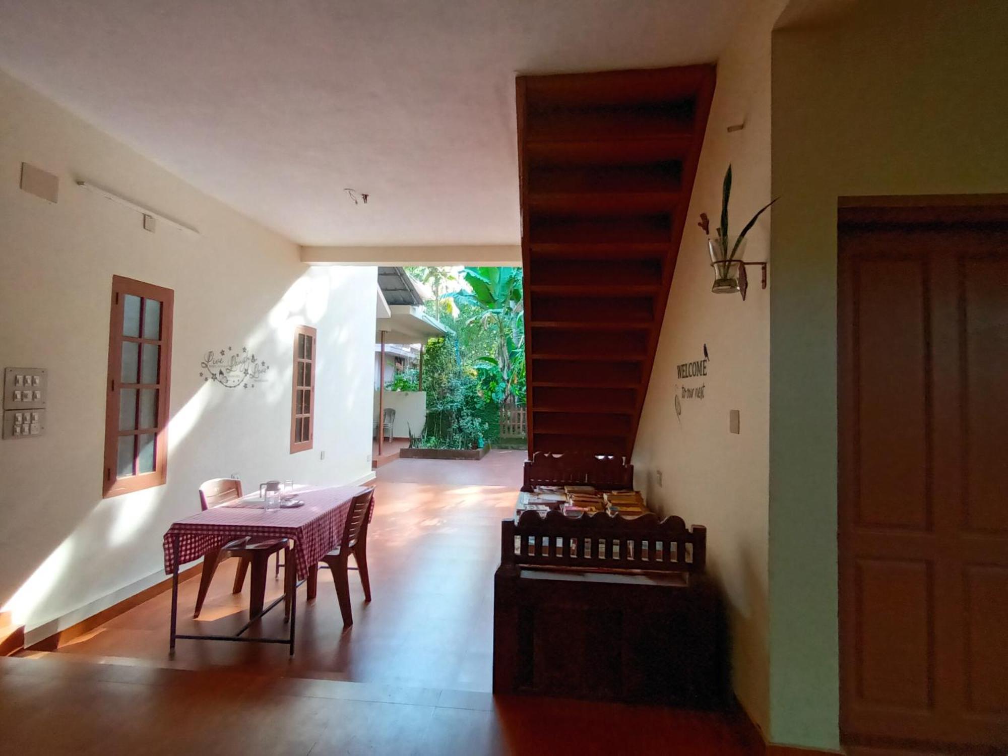 Ivory Coaste Hotel Kannur Exterior photo