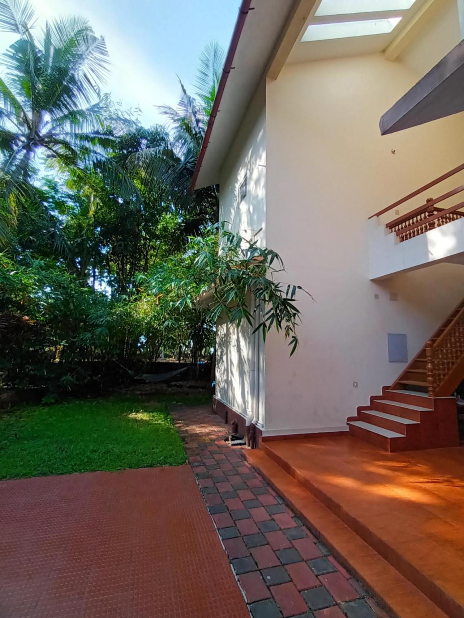 Ivory Coaste Hotel Kannur Exterior photo