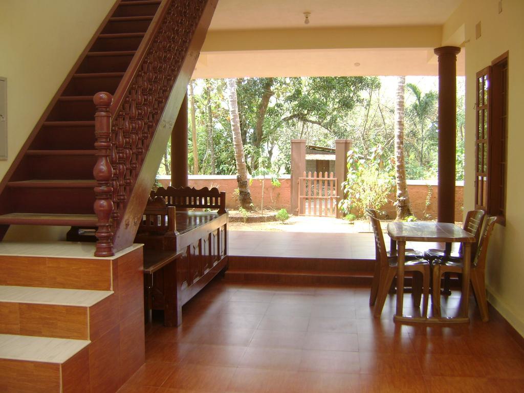 Ivory Coaste Hotel Kannur Exterior photo