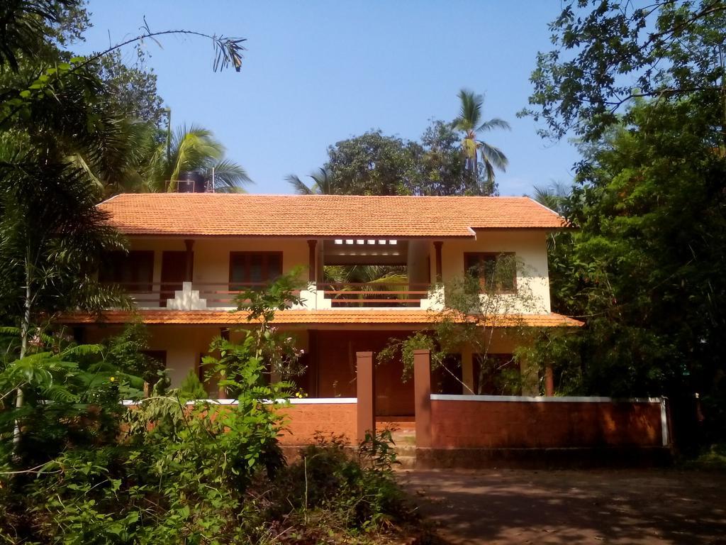 Ivory Coaste Hotel Kannur Exterior photo